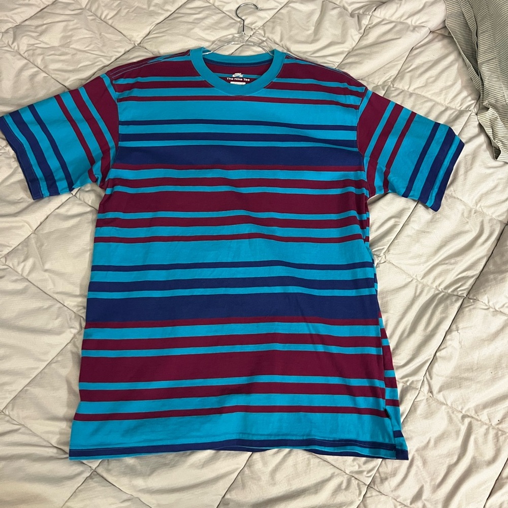 Nike SB t shirt